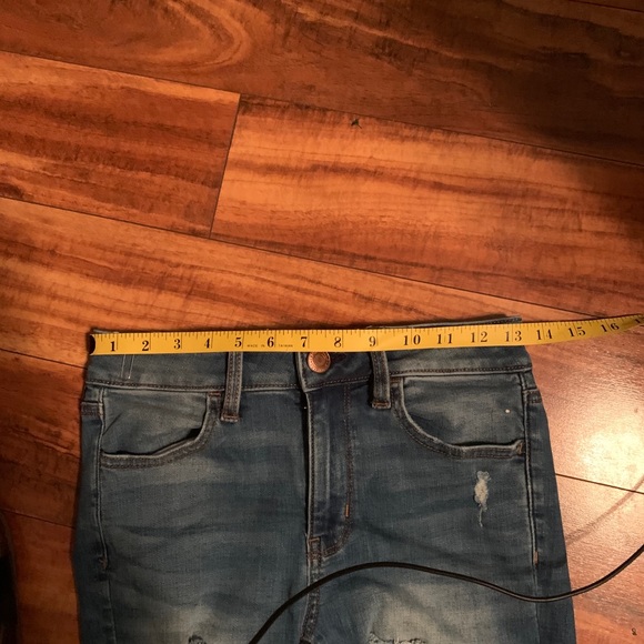American Eagle Distressed  Jeans  Size 2R (W26\L28 - Picture 8 of 8